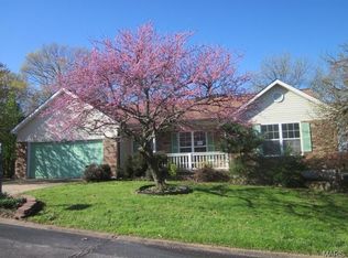 5449 Oakcrest Dr, Imperial, MO 63052