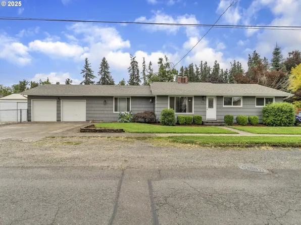 870 E Virginia St, Stayton, OR 97383