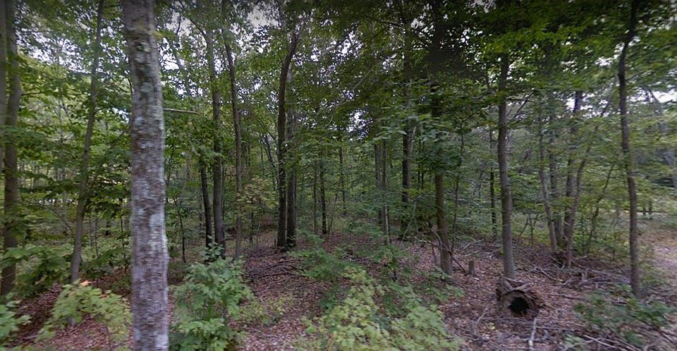 2nd image of 169 Rocky Hill Rd