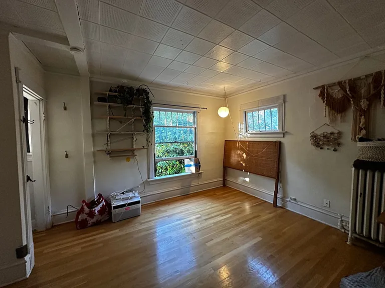 5808 15th Ave NE — Photo 4