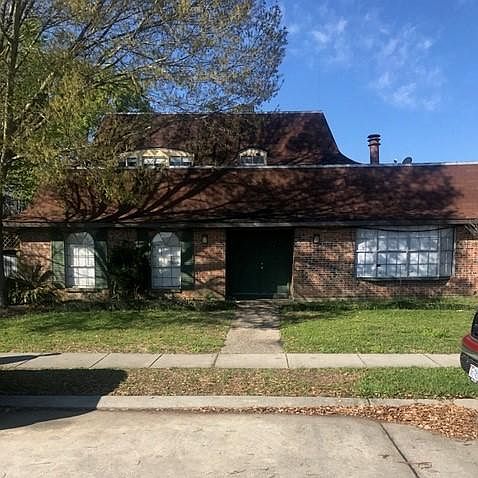 1st image of 4421 Woodland Dr