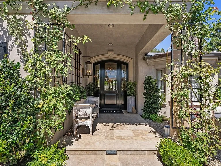 4 Winged Foot Ln — Photo 44