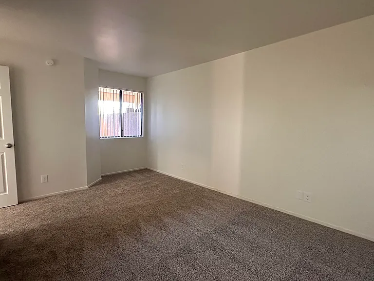 115 N West St #200 — Photo 13