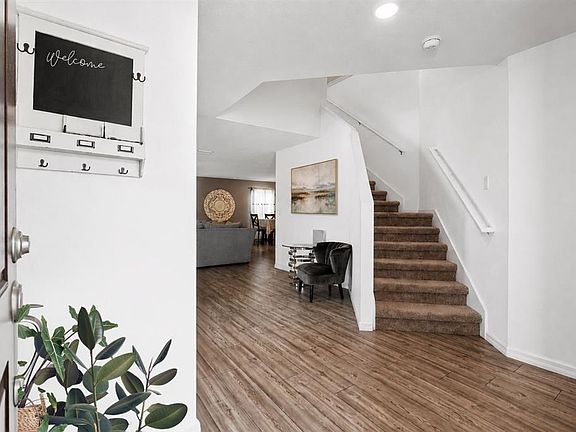 3rd image of 8567 INDIAN LAUREL LANE