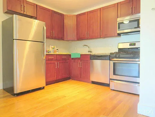 Rented by Brickwood Realty | media 3