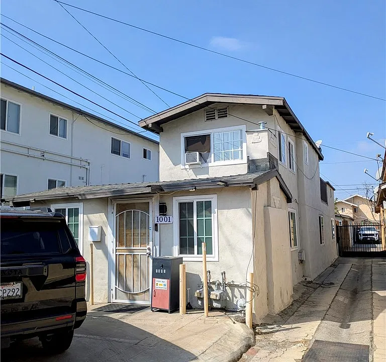 1001 N Mariposa Ave