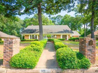 919 Regency Dr, Longview, TX 75604