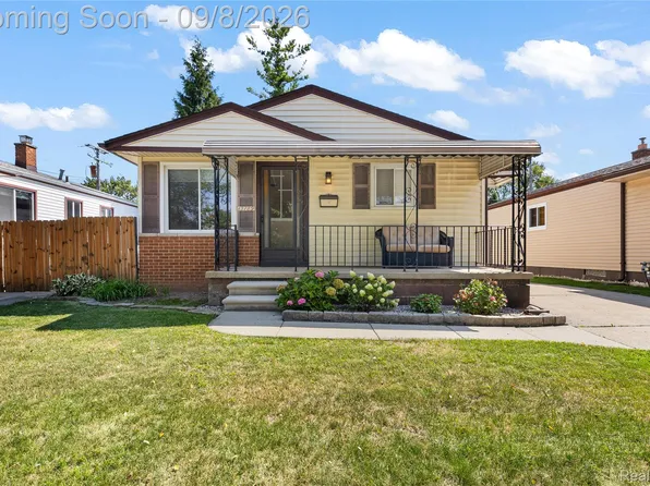 13789 Agnes St, Southgate, MI 48195
