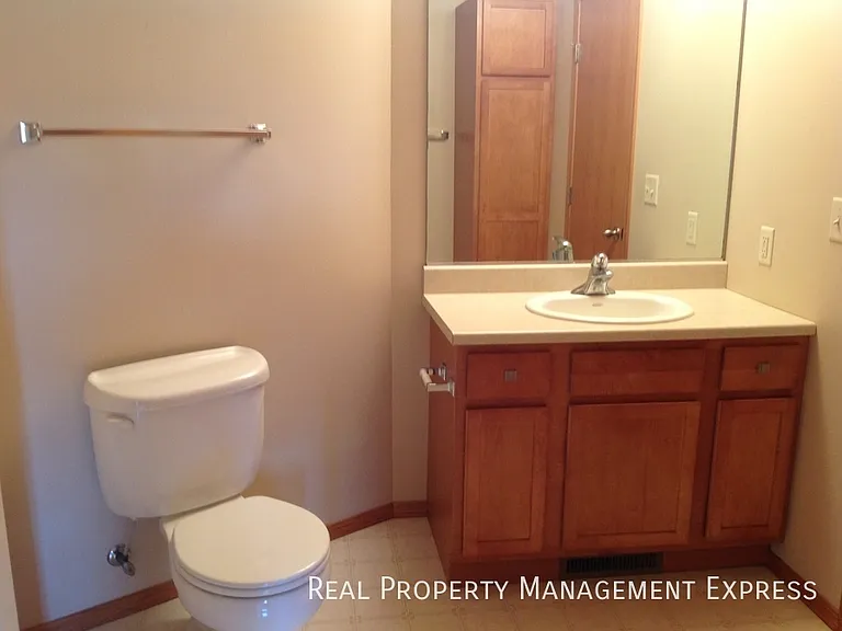 5901 S Mandy Ave — Photo 9
