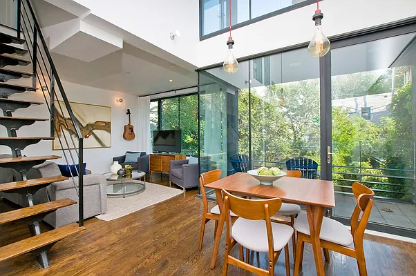 Rented by NOVO | media 37