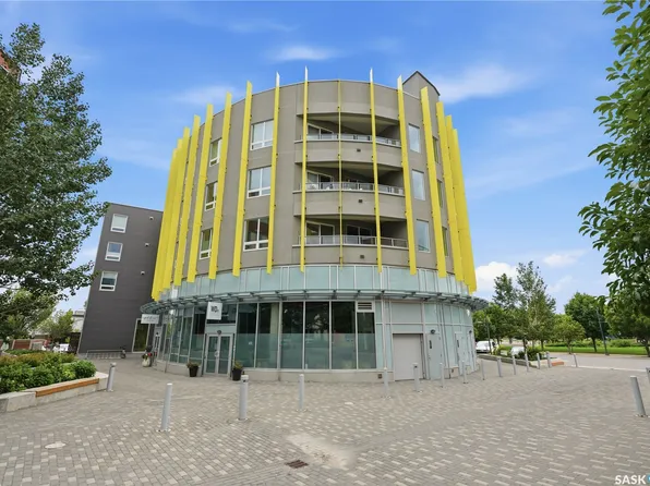409 B Avenue S #211, Saskatoon, SK S7M 5M8
