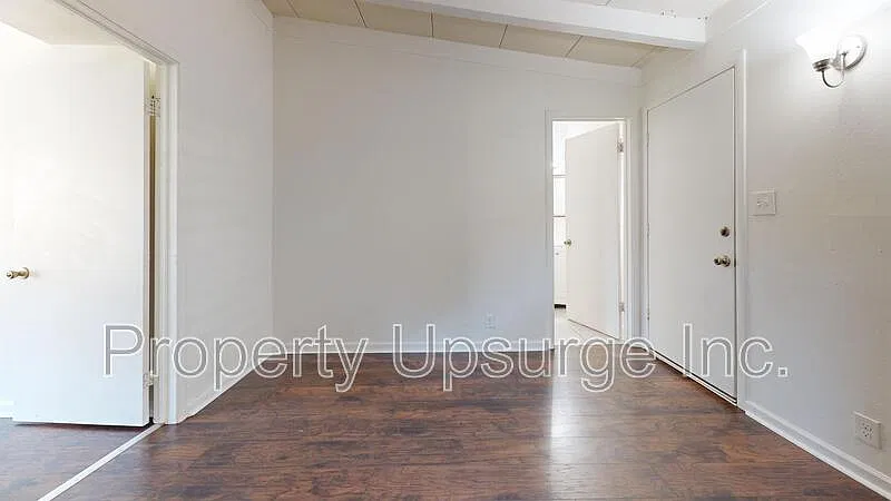 2804 Orange Ave — Photo 4