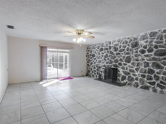 4th image of 501 Poppell Dr