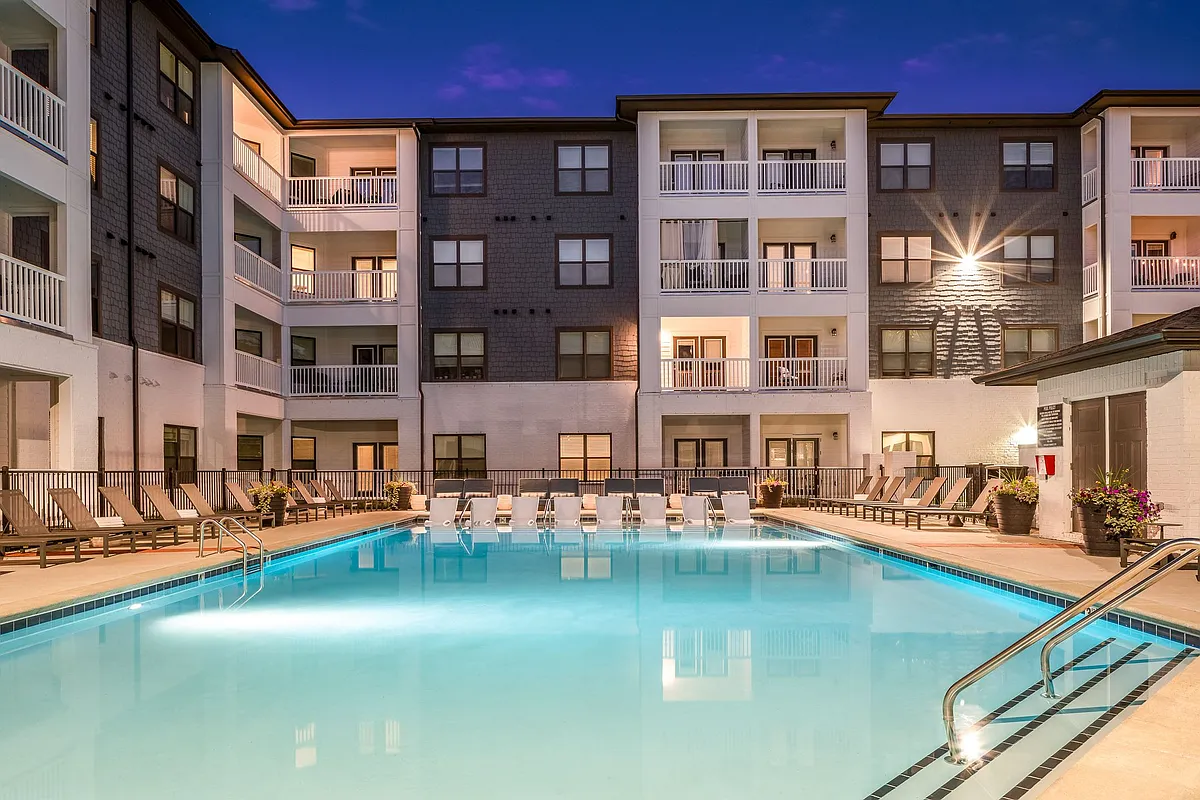 Building Photo - Bexley Donelson