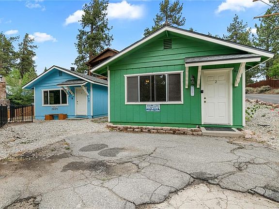 2nd image of 692 & 696 Poppy Way