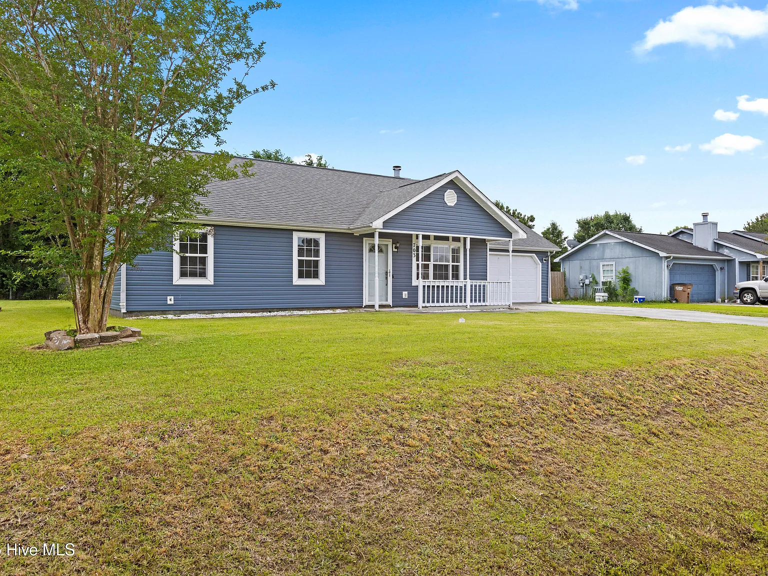 3 bed, 2.0 bath, $1,650 — Photo 2
