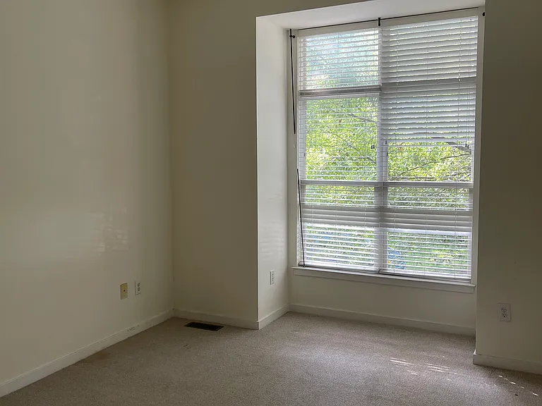 2125 Southend Dr #121 — Photo 15
