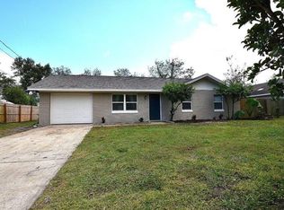 2578 W Lake Dr, Deland, FL 32724
