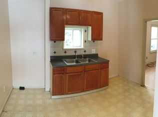 166 East St, Chicopee, MA 01020