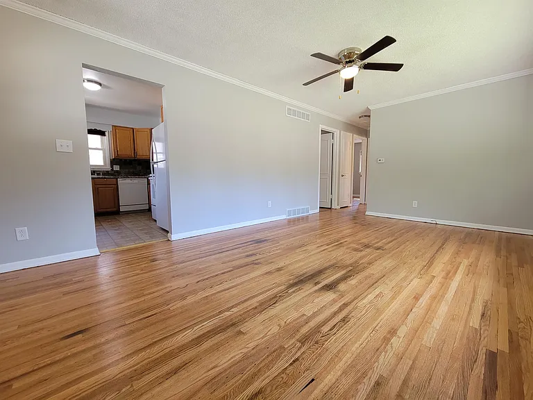 1442 Cascade St NW — Photo 8