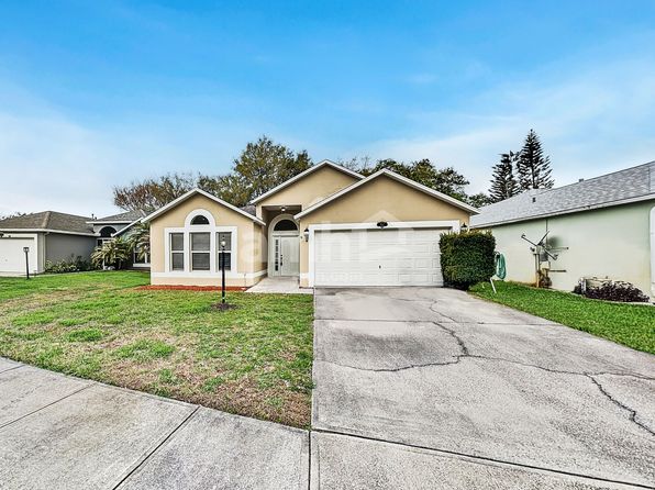1667 Vista Lake Cir