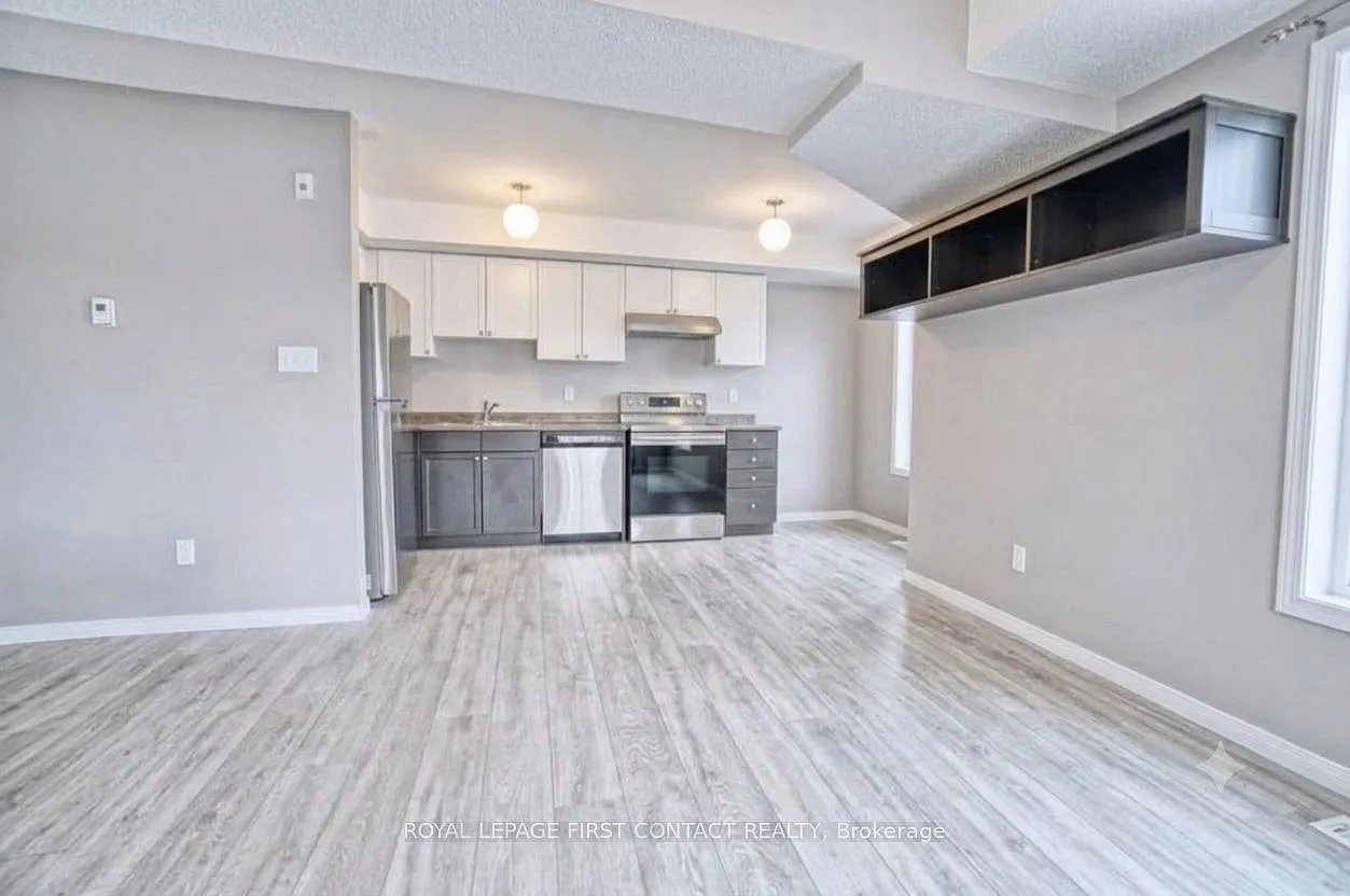 3 bed, $2,500 — Photo 3