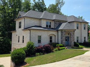 560 Lissara Lodge Dr, Lewisville, NC 27023