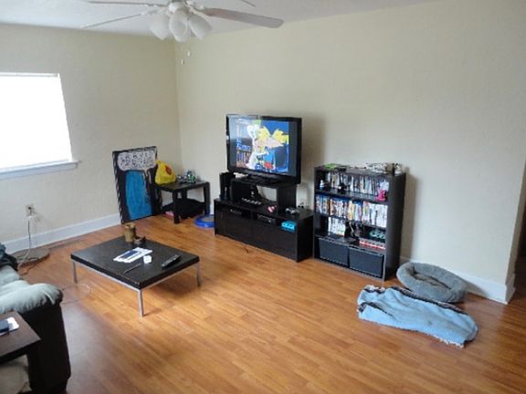 2nd image of 1830 Enslow Ave