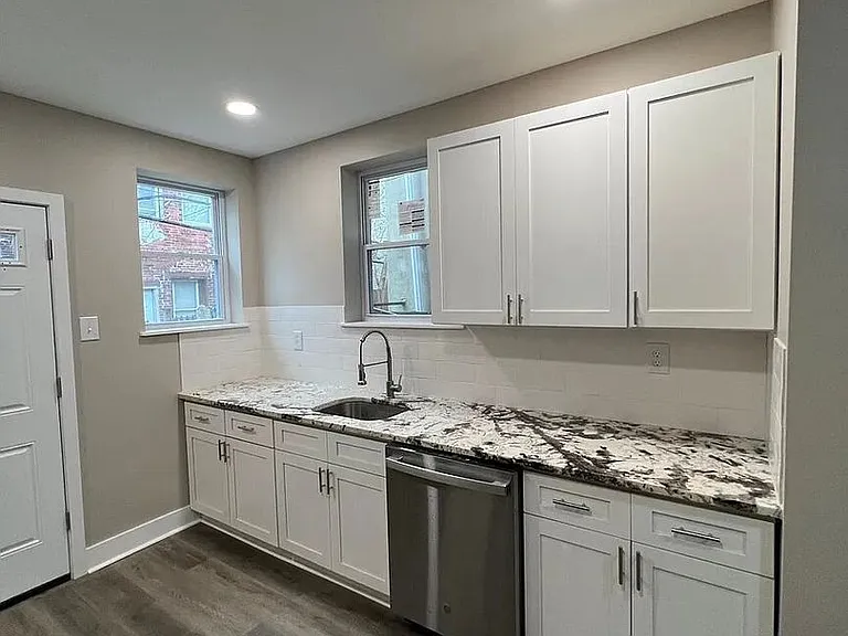 1407 S Etting St — Photo 5