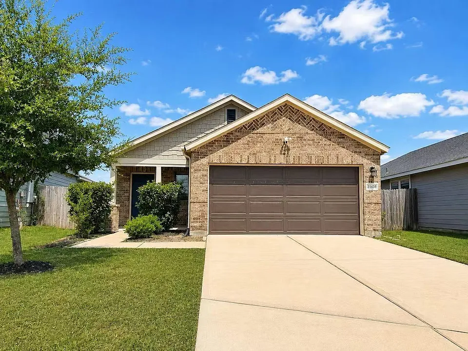 21438 Hawthorn Harvest Cir