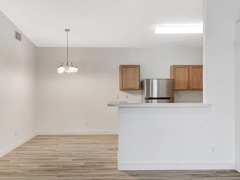 2052 Quarry Ridge St #201 — Photo 5