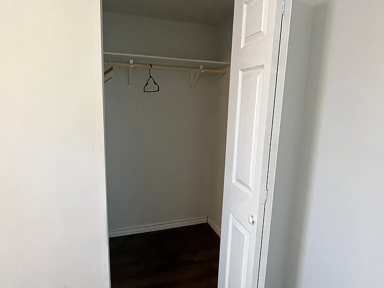 530 Elliott St E #2 — Photo 1