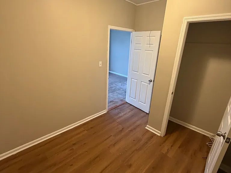 17 Maple Ave #2 — Photo 4