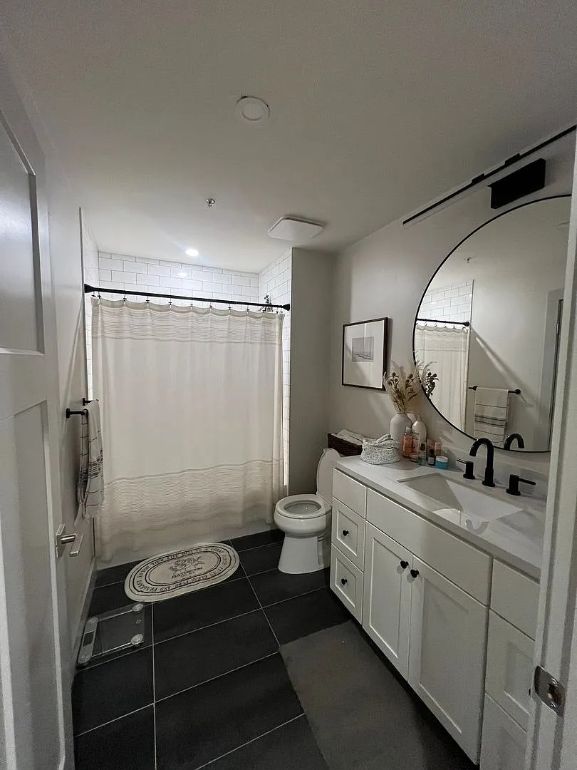 2 Thomas Street — Photo 2