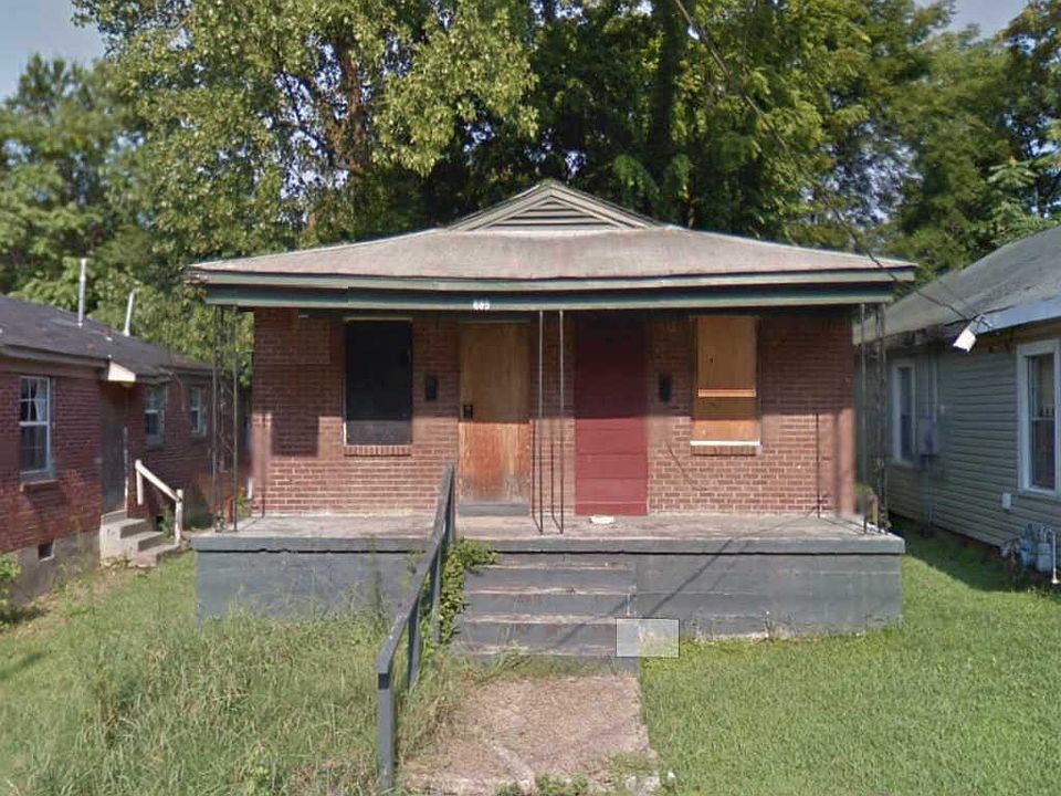 1st image of 885 N Claybrook St