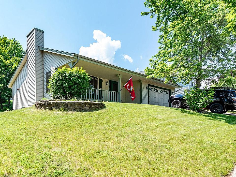 1st image of 214 Stewart Hill DRIVE