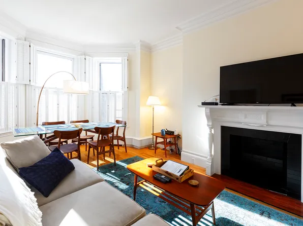 387 Commonwealth Ave #3A, Boston, MA 02115