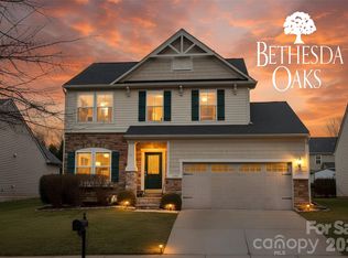 2567 Bethesda Oaks Dr, Gastonia, NC