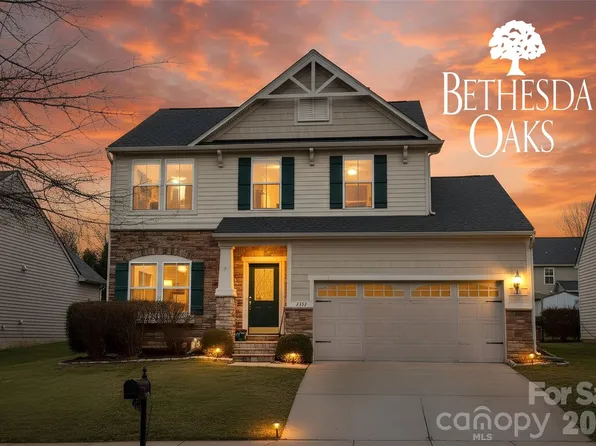 2567 Bethesda Oaks Dr, Gastonia, NC 28056