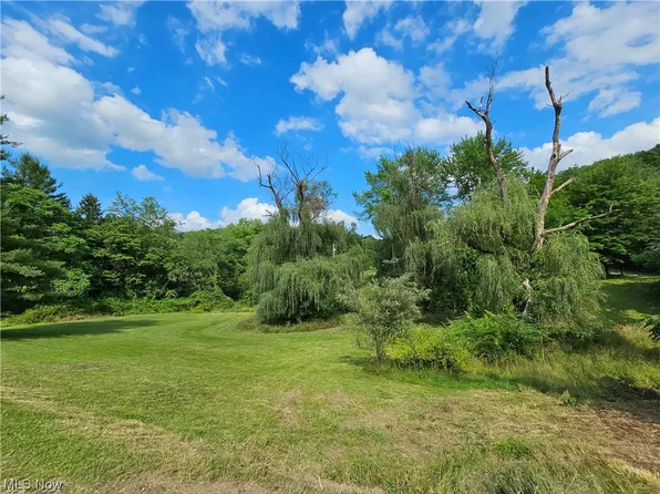 3952 Dragoo Rd, Nashport, OH 43830