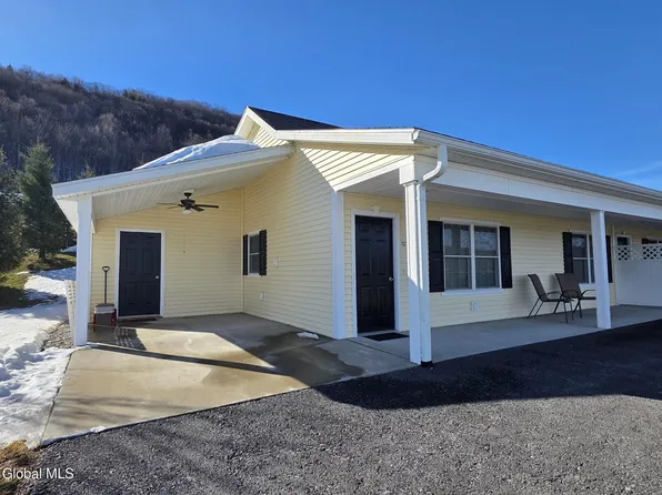 122 Rabbit Run, Cobleskill, NY 12043