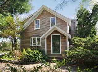 121 Carr Ln, Jamestown, RI 02835
