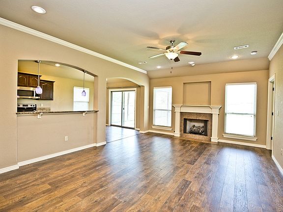 5th image of 3057 N Azure Ave