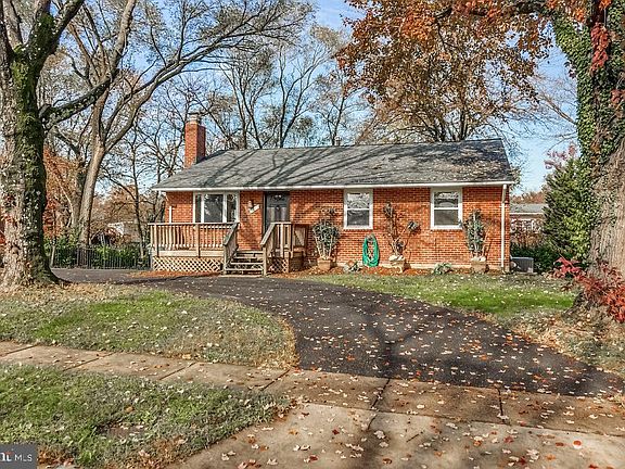 2nd image of 6306 Yellowstone Dr