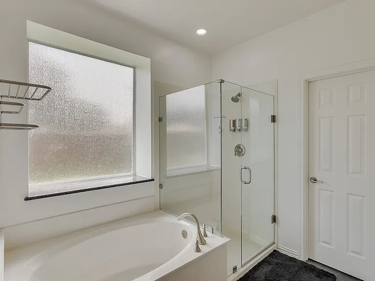 5604 Hill Haven Ct — Photo 15