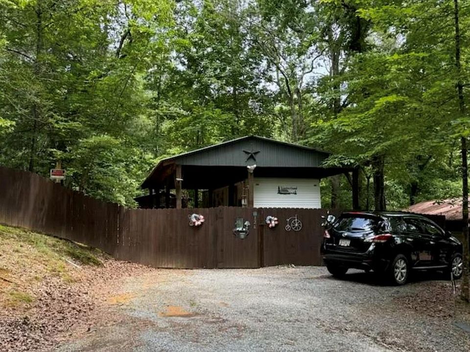 1st image of 126 25th St