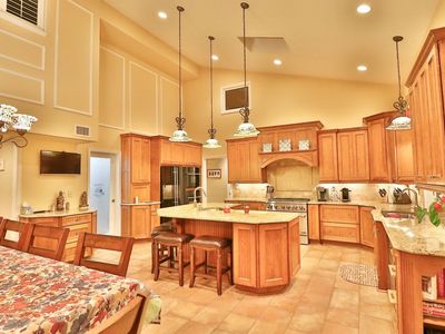 7 Sherwood Dr, Freehold, NJ, 07728