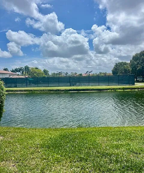 311 Club Dr — Photo 11