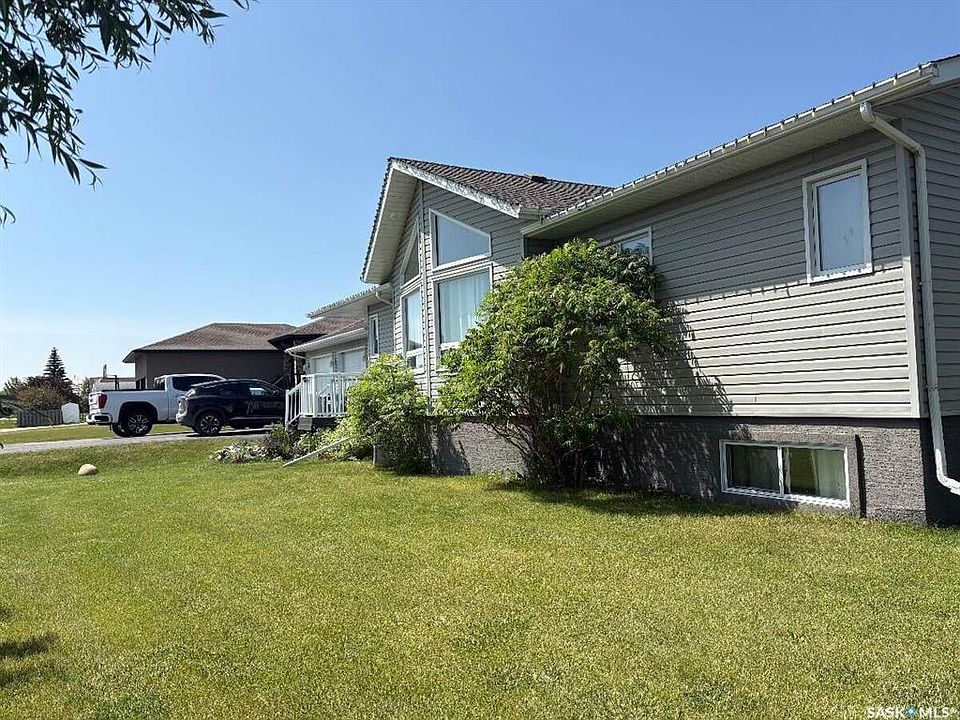 1st image of 113 Basken STREET