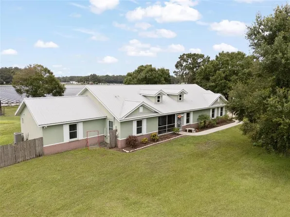 4412 Holloway Meadow Ln, Plant City, FL 33567